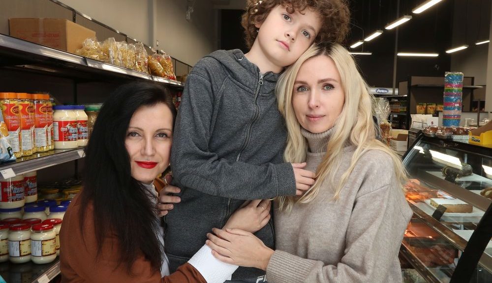 An enduring friendship helps a Ukrainian woman and her son find new hope in Ottawa