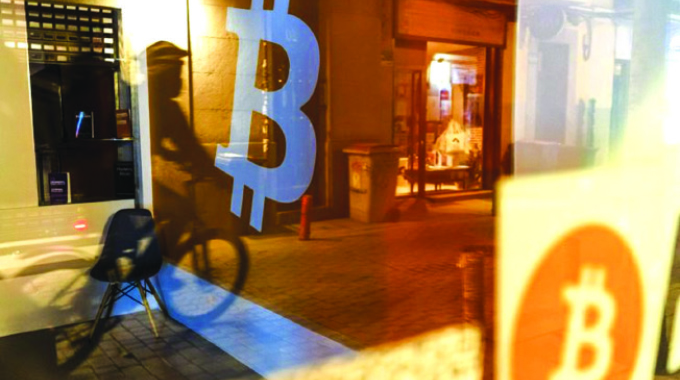 Bitcoin falls to six-week low as risk-off mood gathers momentum | The Herald