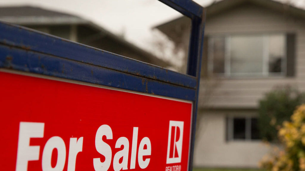 Metro Vancouver experts weigh in as RBC predicts cooling of BC housing market