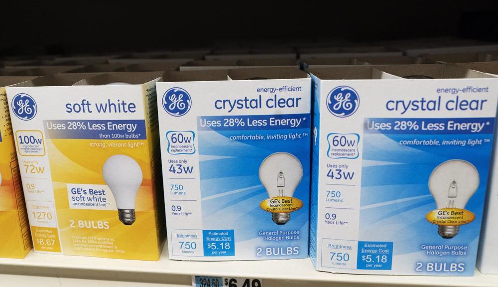 Incandescent Light Bulbs Being Phased Out to Save Energy – 9 & 10 News