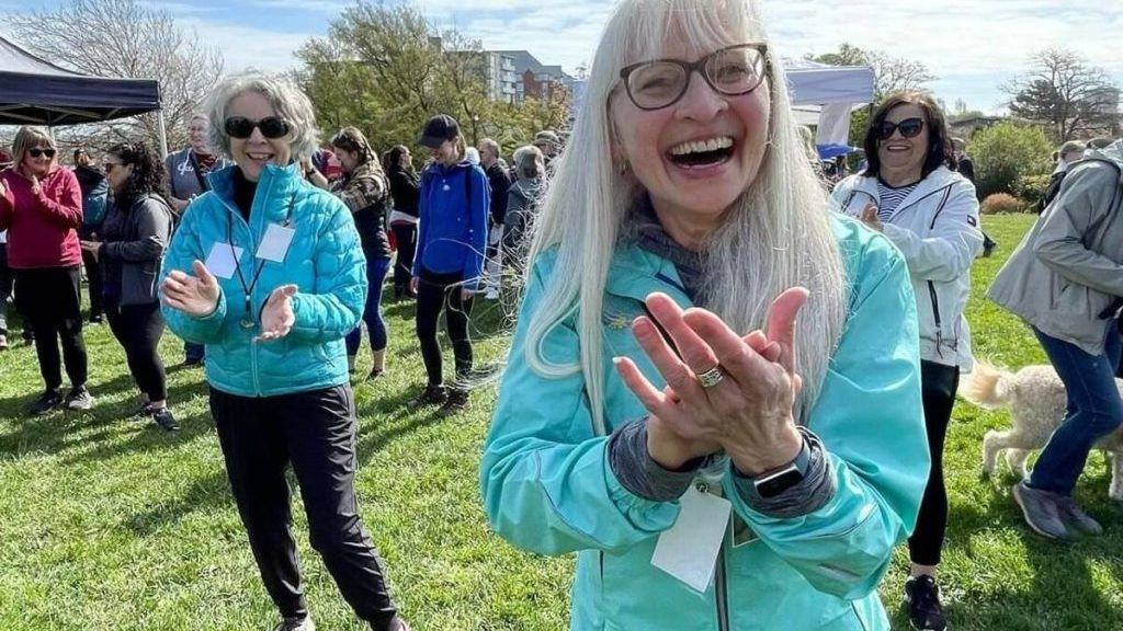 Victoria Hospice attracts over 300 to first in-person hike since 2019 – Saanich News