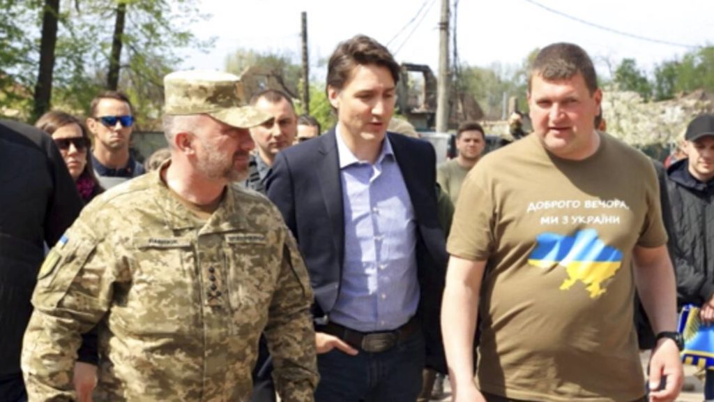 Russia attacks Ukraine: Canada’s Justin Trudeau visits Ukraine – KIRO 7