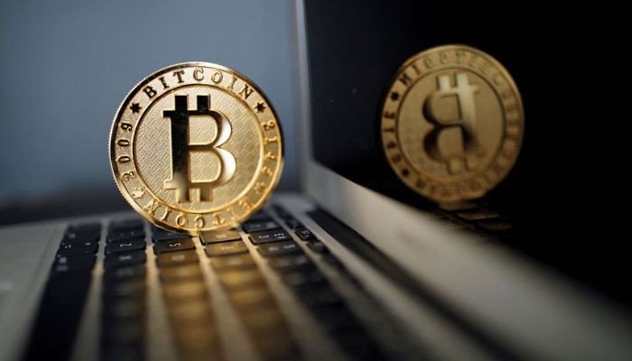 Bitcoin falls to lowest since January, in line with tumbling stock markets – Geo.tv