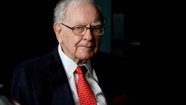 Warren Buffett Doesn’t Believe In Bitcoin, Won’t Buy It Even At $25. Read Here | Mint