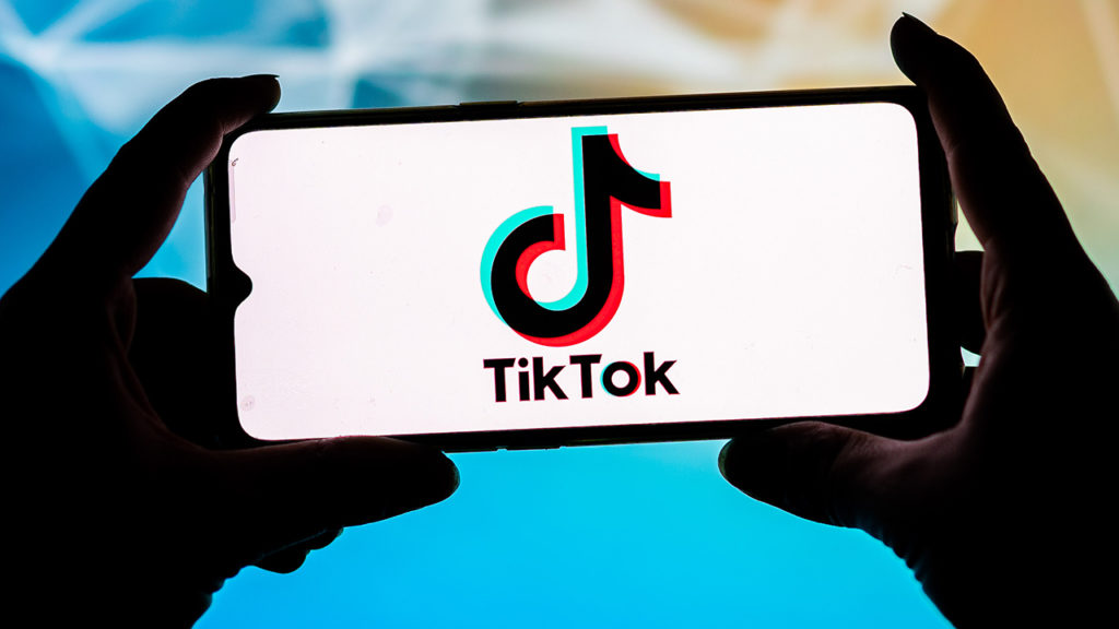 Wisconsin pair electrocuted to death after attempting TikTok trend | Fox News