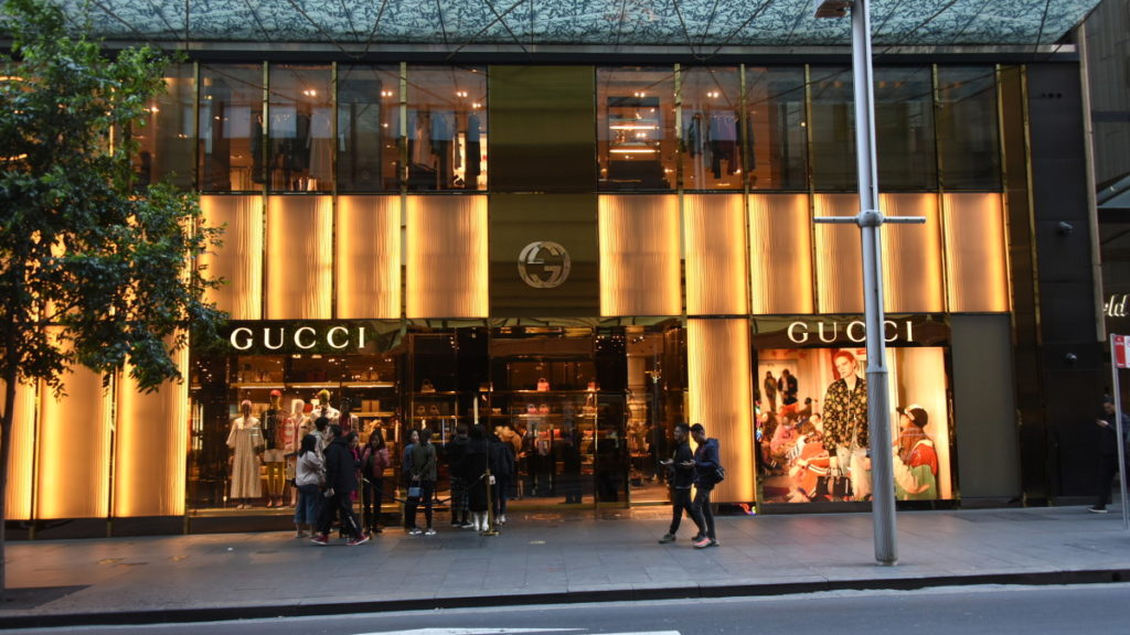 Gucci To Accept Bitcoin, Crypto In Select US Stores