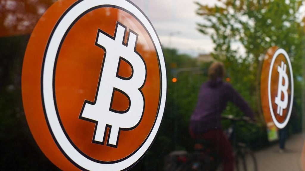 Bitcoin heads higher in attempt to escape $30 000 level – Moneyweb