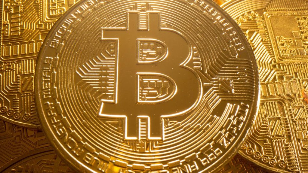 Bitcoin gains over 5% to $31441.76 – Reuters